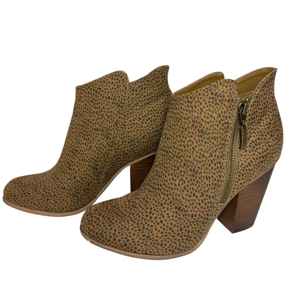 Michael Shannon Womens Ginnie Leopard Side Zip Up Bootie Size 7